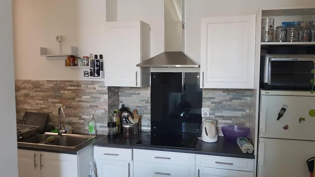 Charming 2-Room Apartment In Saint Jean D'Angely District Nice Frankrike